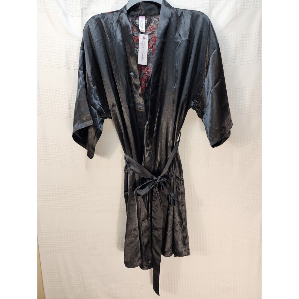 Lilac + London Robe Womens Size Small Black Red Black Belt Short Sleeve